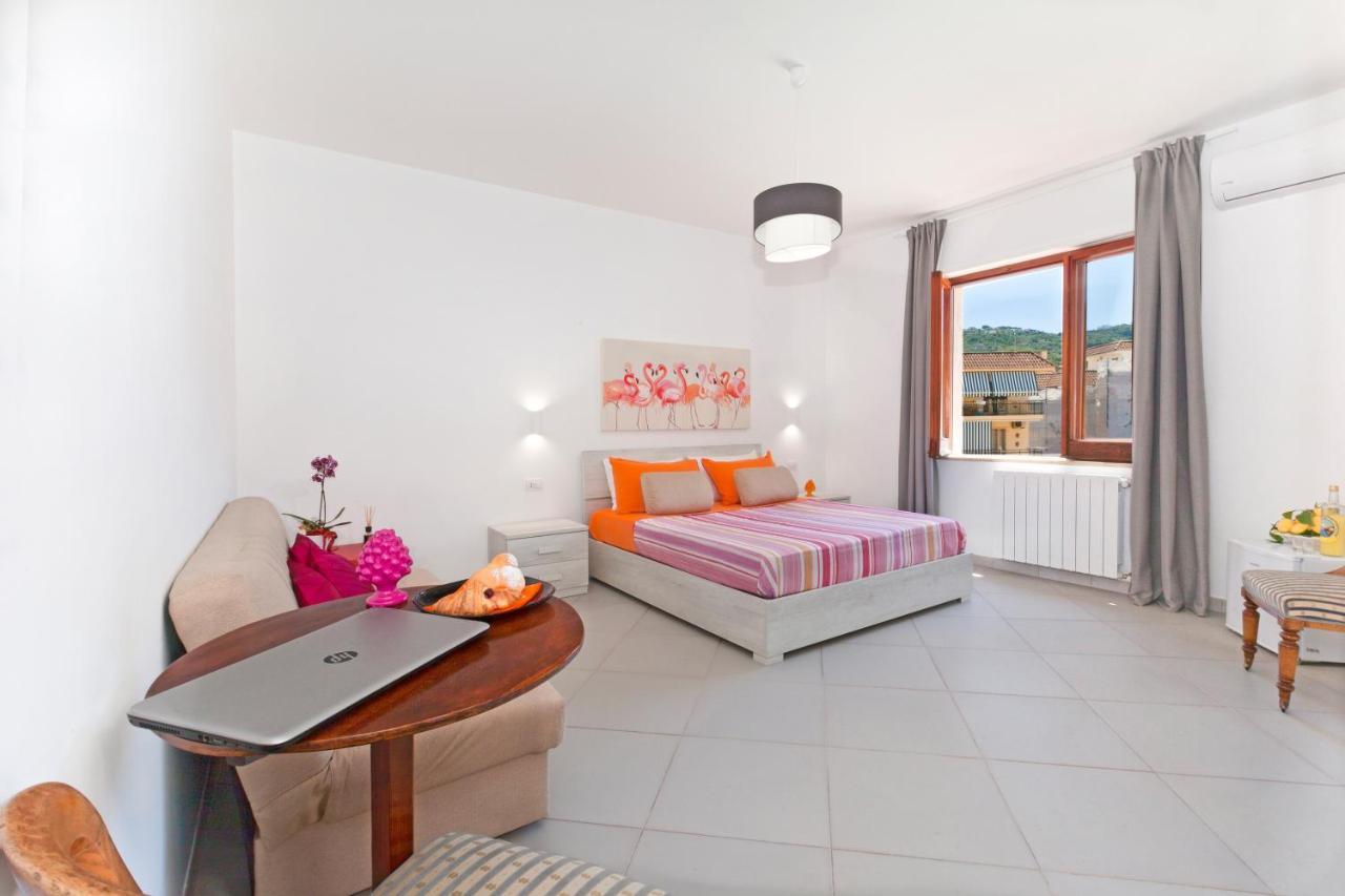 Estate4Home - Sofia Flora Пьяно-ди-Сорренто Экстерьер фото